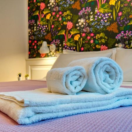 Dimora Claudia - Elegante Matrimoniale Con Bagno, Private Rooms, Self Check In, No Reception Милано Екстериор снимка